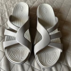 SOLD!! Crocs New Women's Sanrah Strappy Wedge Sandals in Platinum